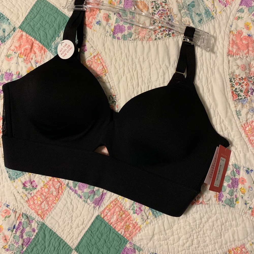 Workout to waves sports bra/swimsuit top